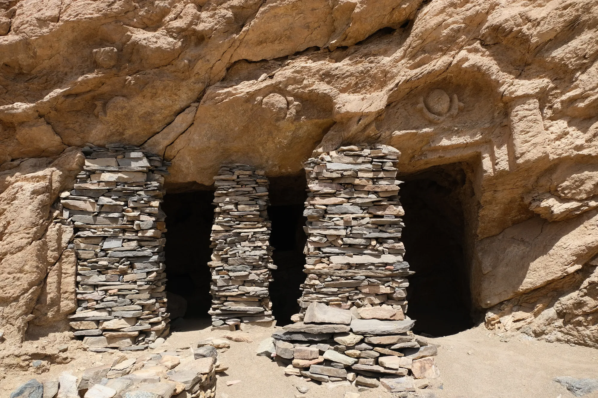 From left to right: Small Temple dedicated to Serapis, Isis of Senskis (Sikait) and Apollo, 19th century inscriptions, altar room in the back of the Large Temple